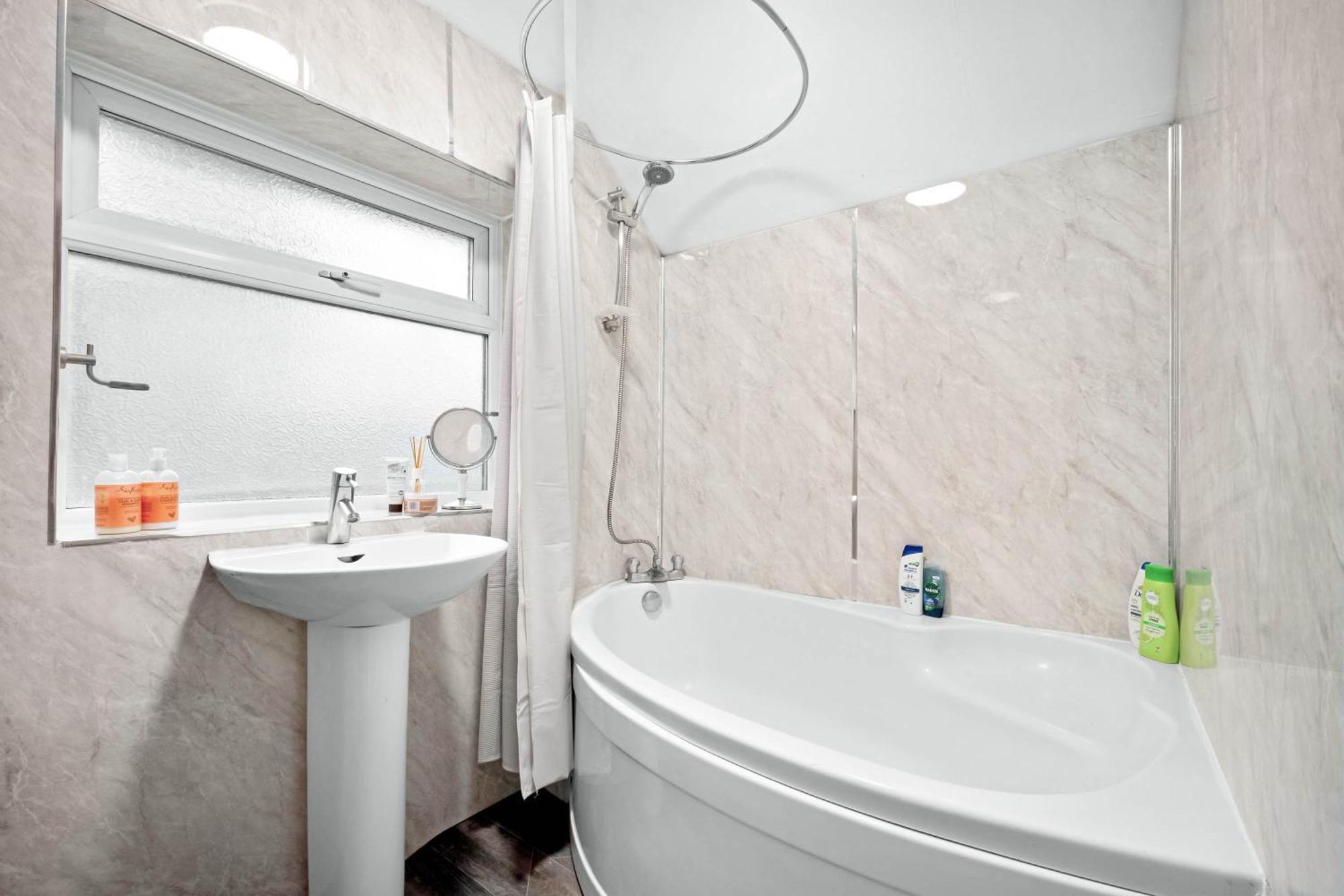 Modern 18 Guest Large Home In Solihull - Near Nec, Jlr, Hs2 And Bhx Birmingham Exterior photo